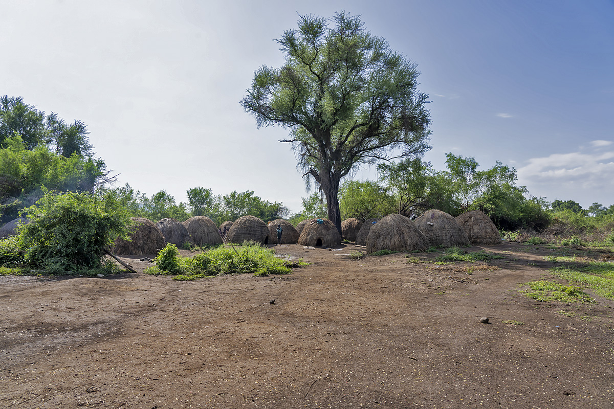 Mursi village