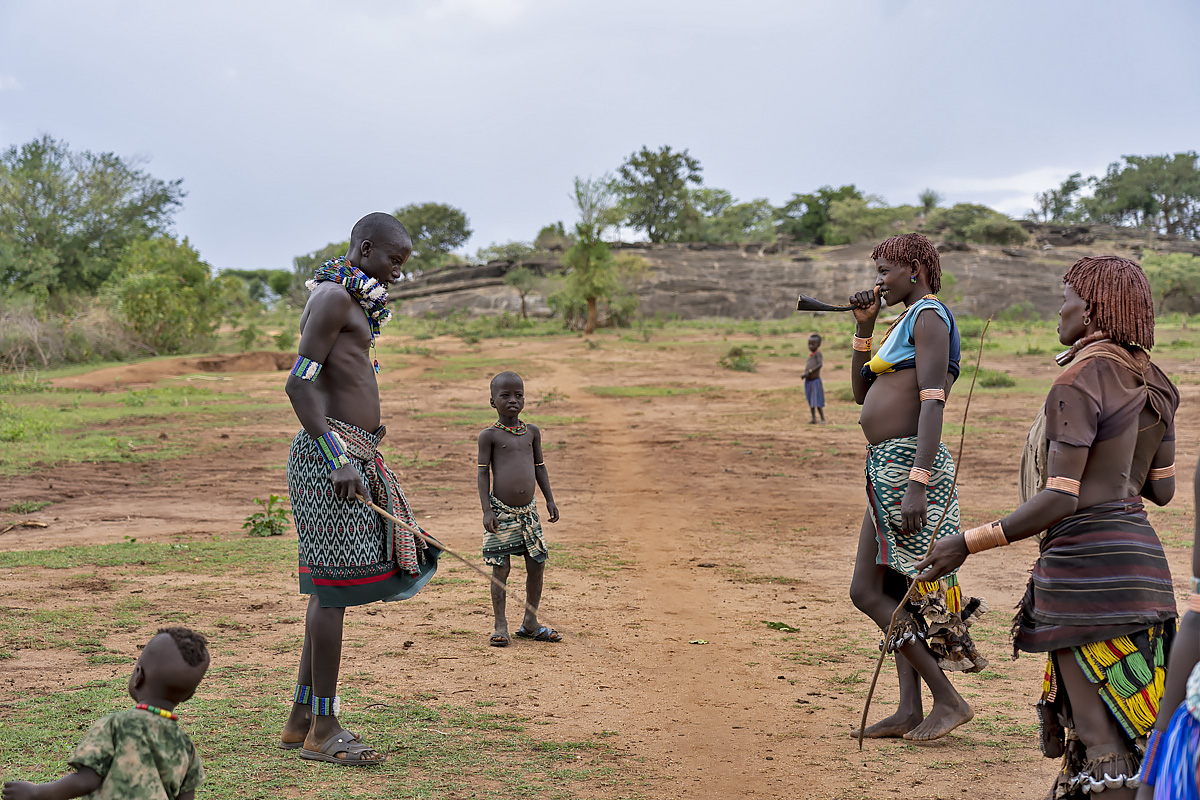 Hamer - bull jumping ceremony