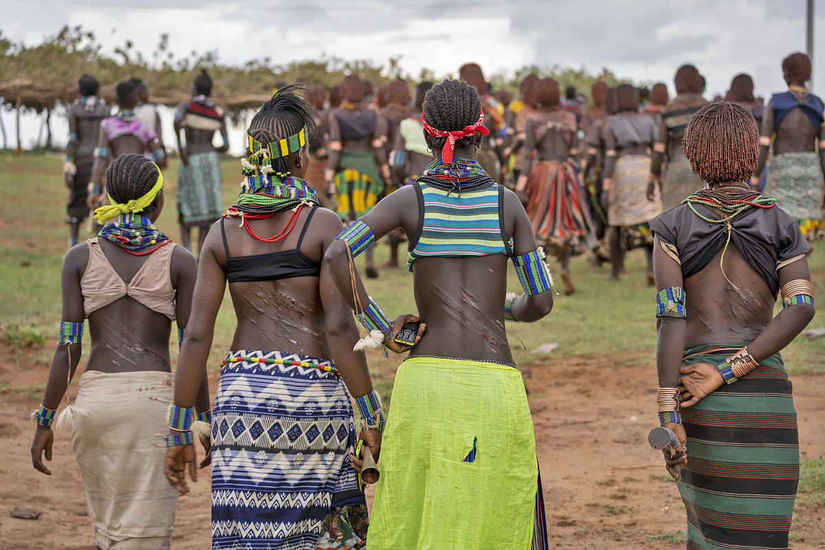 Hamer - bull jumping ceremony