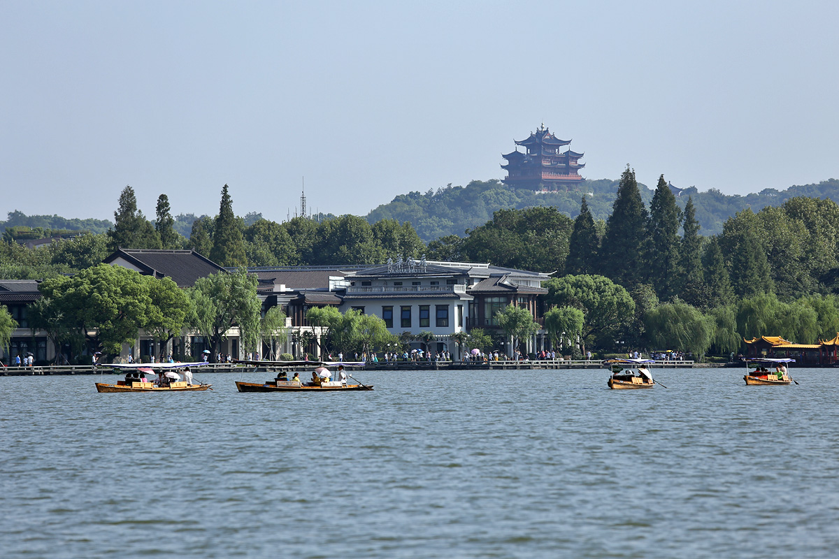 Huangzhou West Lake