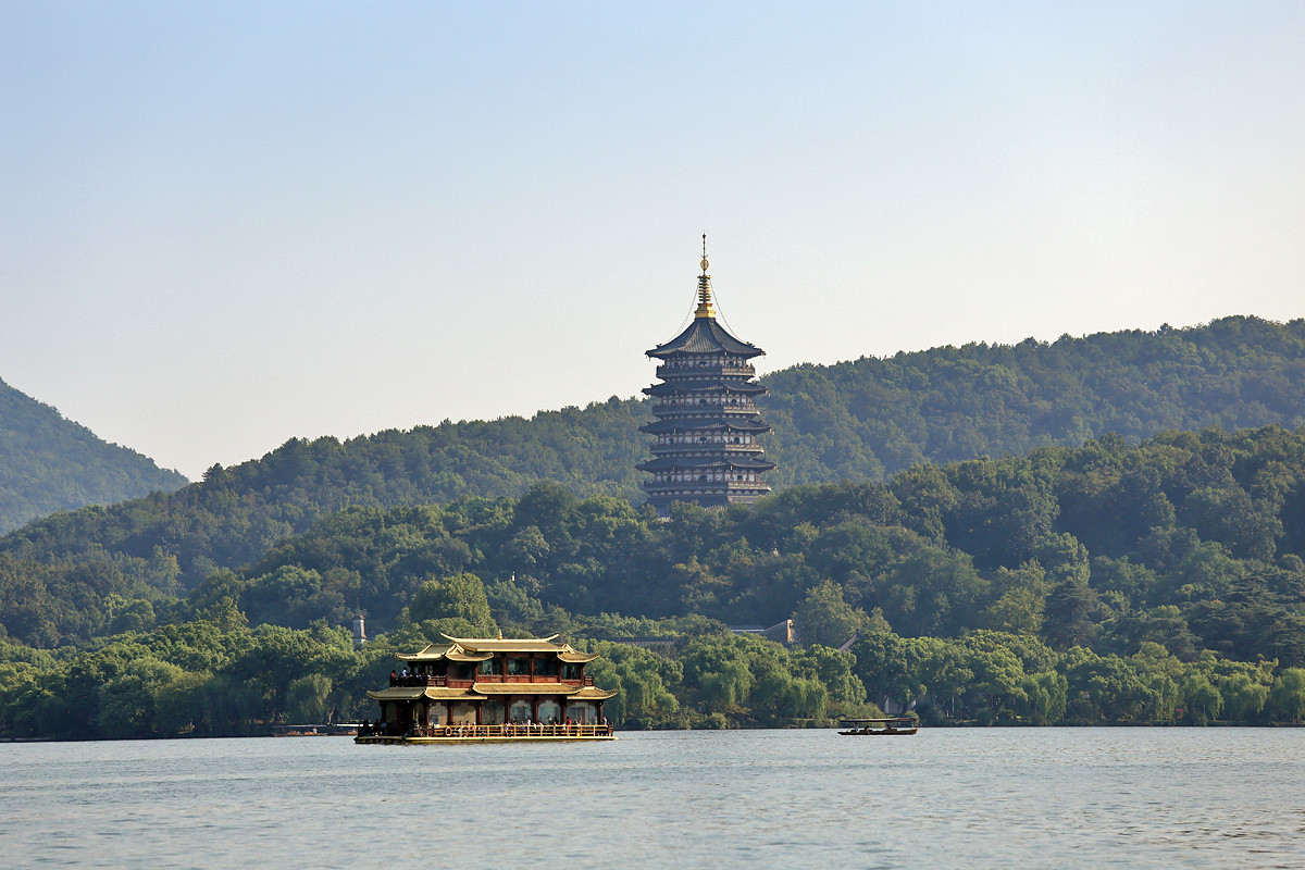 Huangzhou West Lake